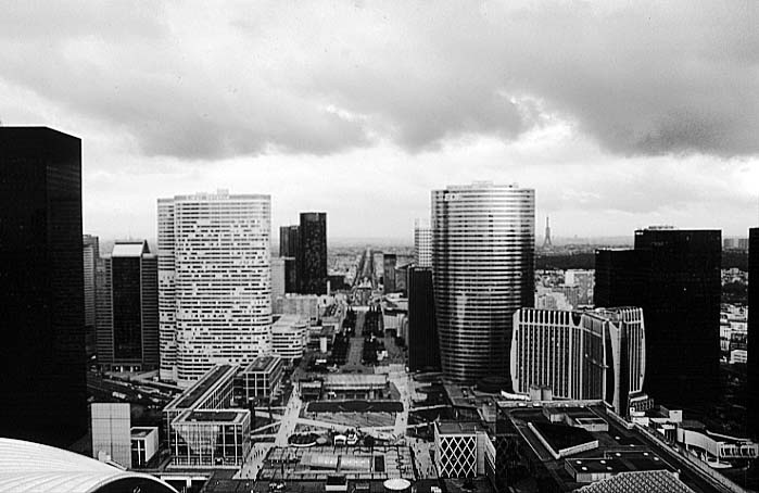 Paris photos in black and white - La Défense - Buildings