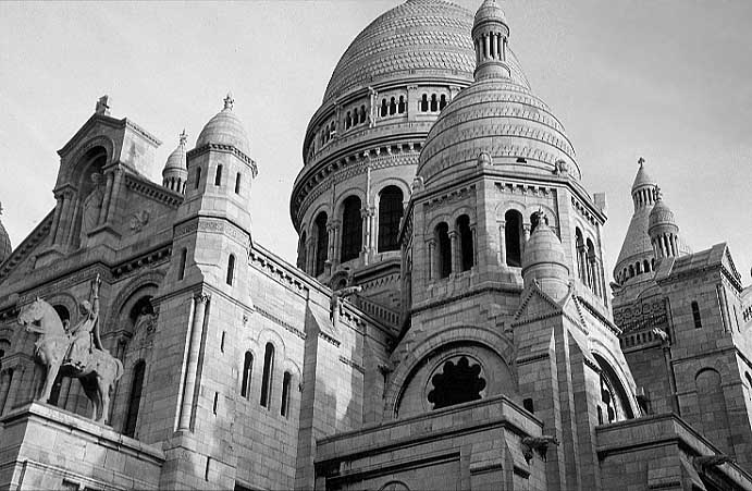 Paris photos in black and white - Montmartre - Sacré Coeur