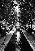 Paris black and white photos - Canal Saint Martin